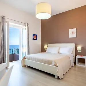 Moderno Con Vista Mare Apartment
