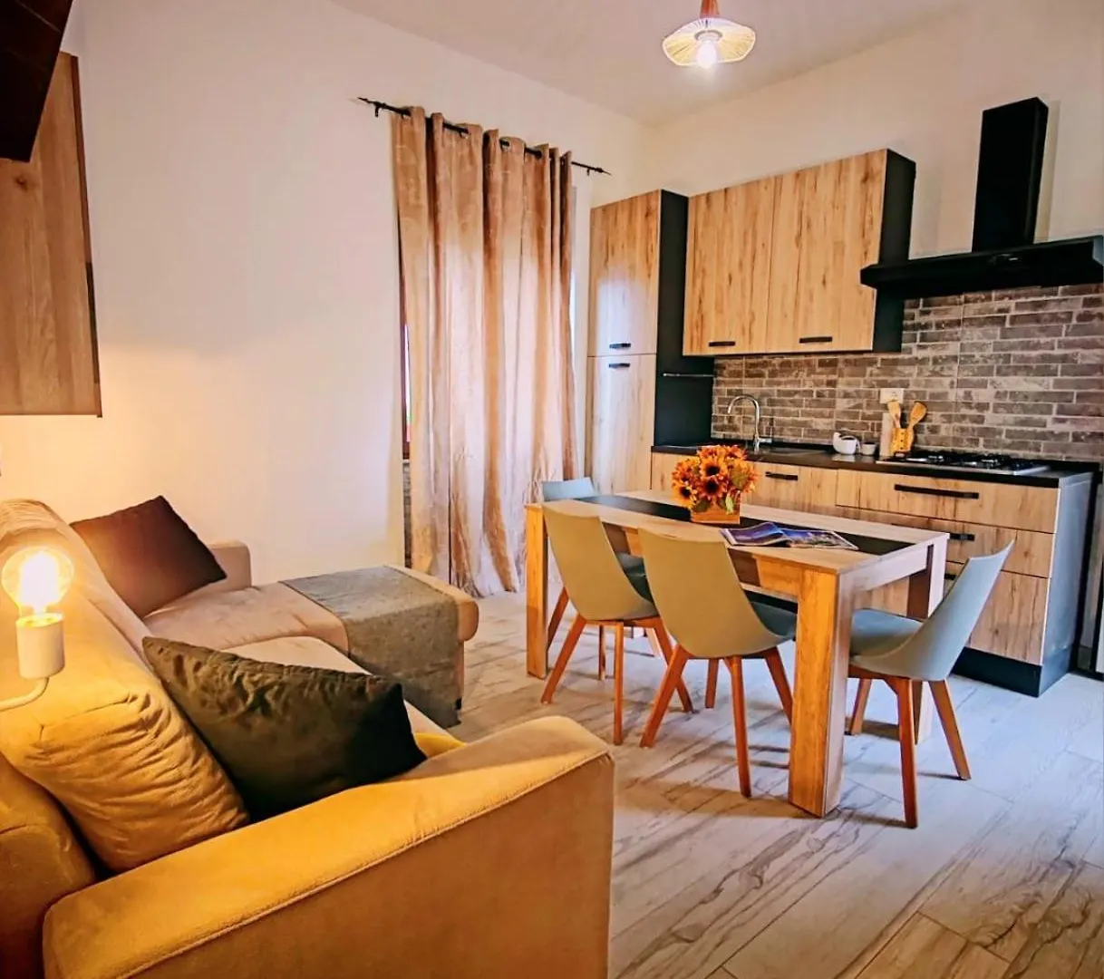 Mes'E Lampadas Castelsardo Apartman